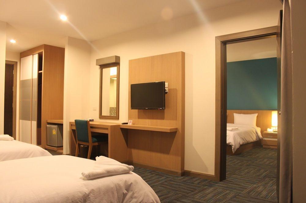 Hotel S Tara Grand Surat Thani Zewnętrze zdjęcie