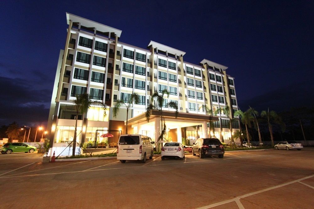 Hotel S Tara Grand Surat Thani Zewnętrze zdjęcie
